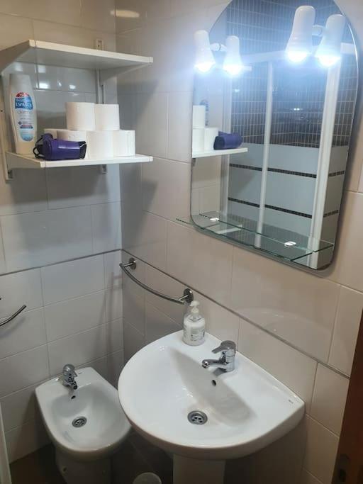 4F, Aire Acondic, 80M2, 2 Dormitorios, 4 Huespedes, Wifi Gratis La Linea de la Concepcion Exterior photo